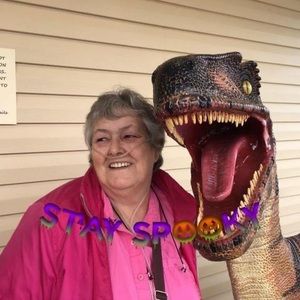 Meet your Posher, Ellen